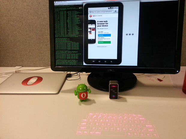 Android and Opera desk
